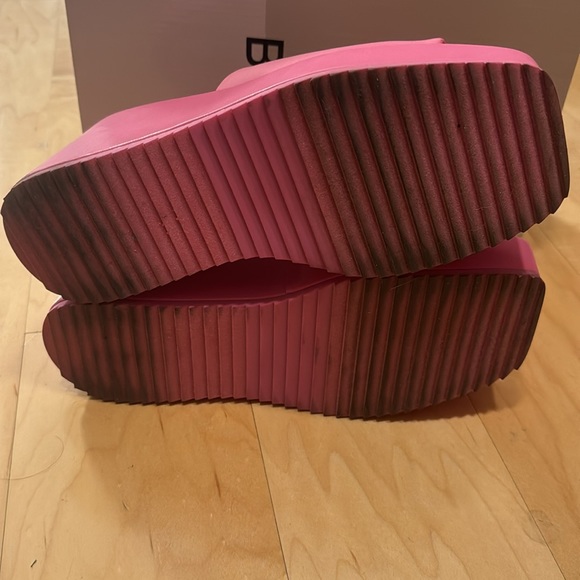 Pink wedge - Picture 5 of 9